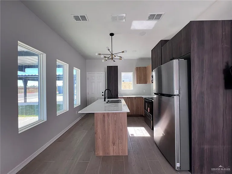 2409 S Hilltop Ave #1 — Photo 12