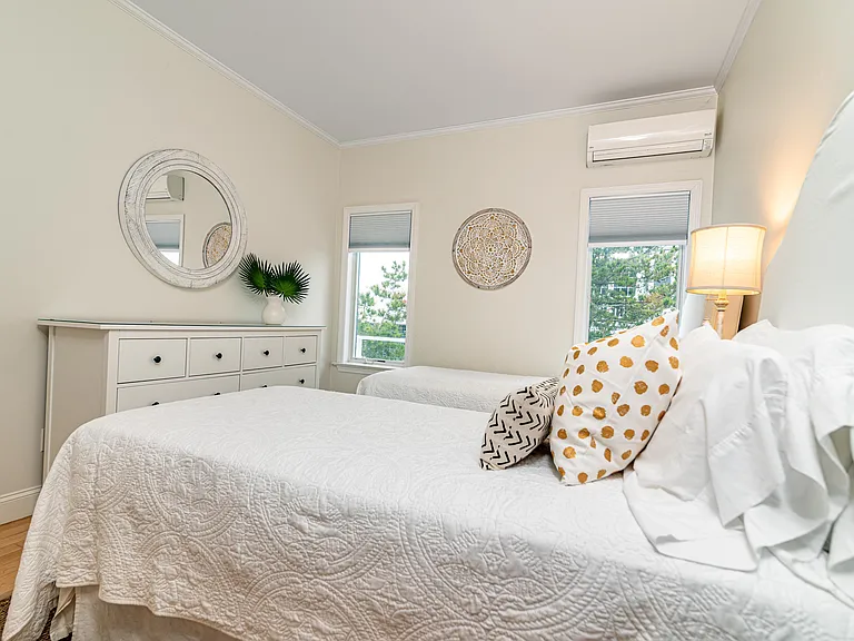 943 Dune Rd — Photo 19