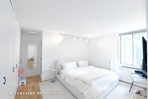 Rented by Peter Ashe | media 21