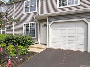 432 Meadow Hill Ln, Round Lake Beach, IL