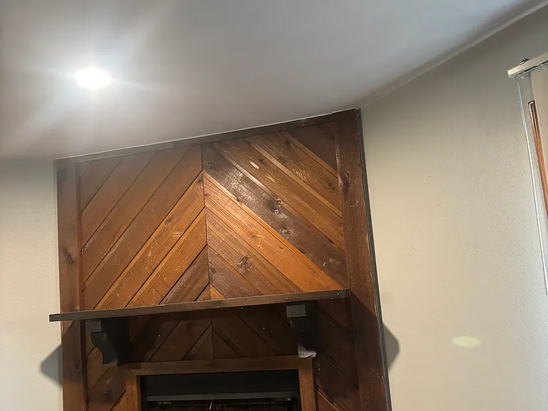 13727 Fairhill Ave — Photo 1