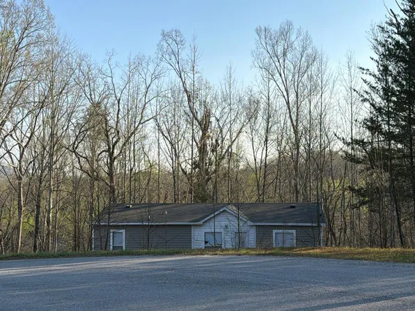 672 King Richard Ct, Murrayville, GA 30564