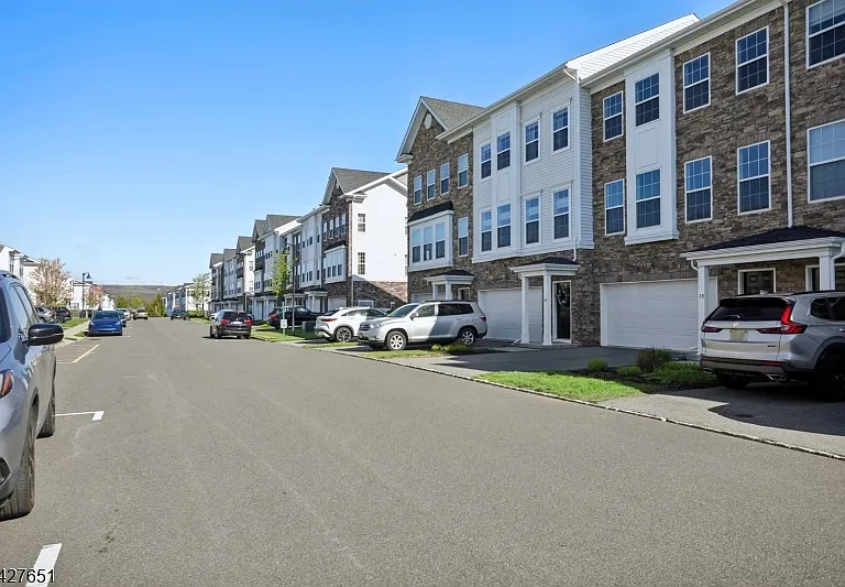 26 Colgate Dr — Photo 29