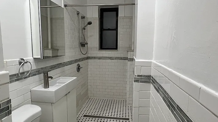 Rented by Kingdom Equities MGMT LLC | media 11