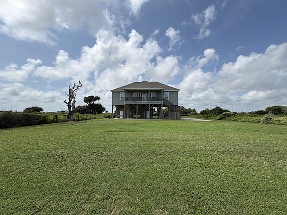 3rd image of 162 Breaker Dr