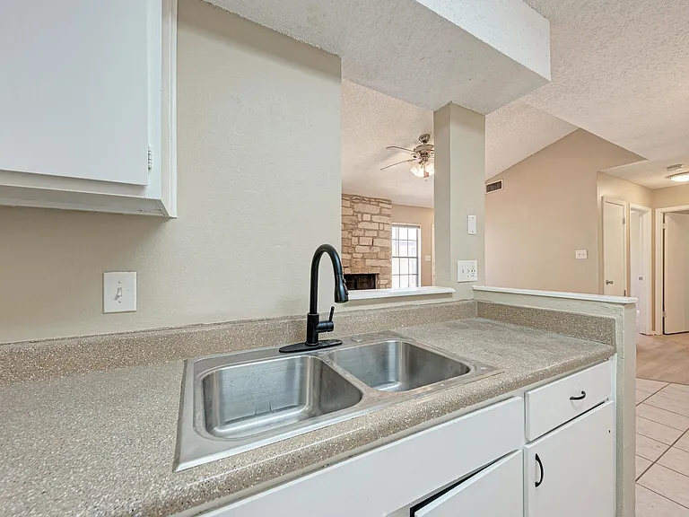 12408 Deer Falls Dr #B — Photo 16