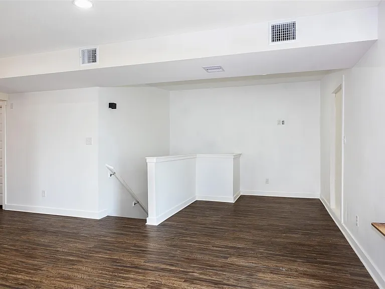 10930 Exeter St #B — Photo 12
