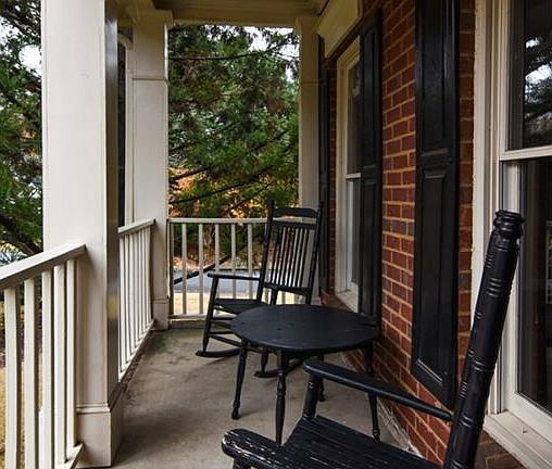 4th image of 3659 Hadfield Dr
