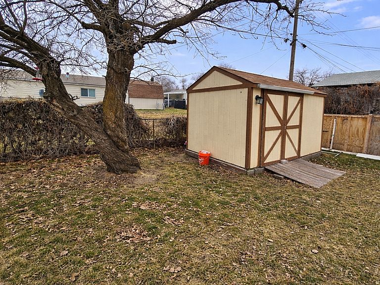 Listing photo 5