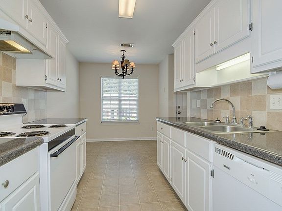 4th image of 366 Crawford Mill Ln