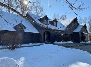 3315 Country Ln, Long Grove, IL 60047