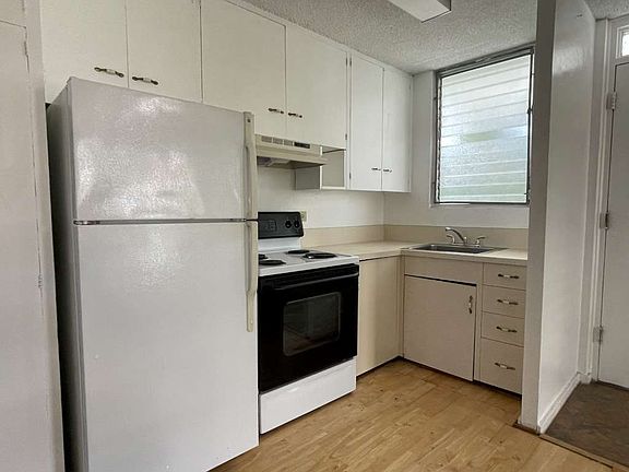 3rd image of 1525 Pensacola St APT 300