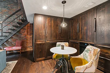 Rented by Coldwell Banker Warburg