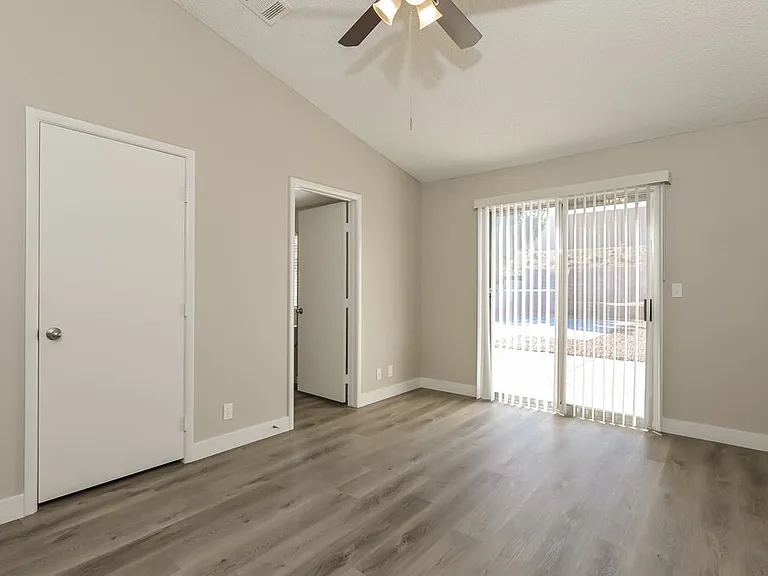 934 Wagon Train Dr — Photo 10