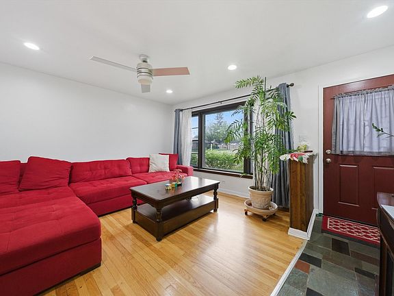 3rd image of 1 N Edward St