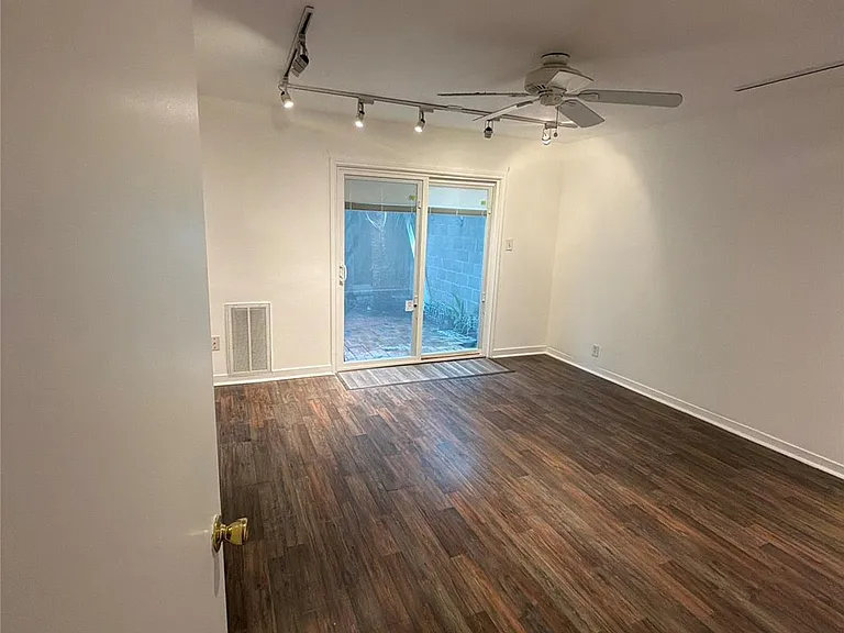 1975 Lexington St #2 — Photo 6