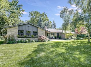 140 Burrline Rd, Racine, WI 53402