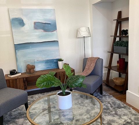 living room with furnishings