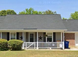 372 Woodberry Cir, Raeford, NC 28376