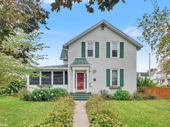 712 W Main St, Marshalltown, IA 50158
