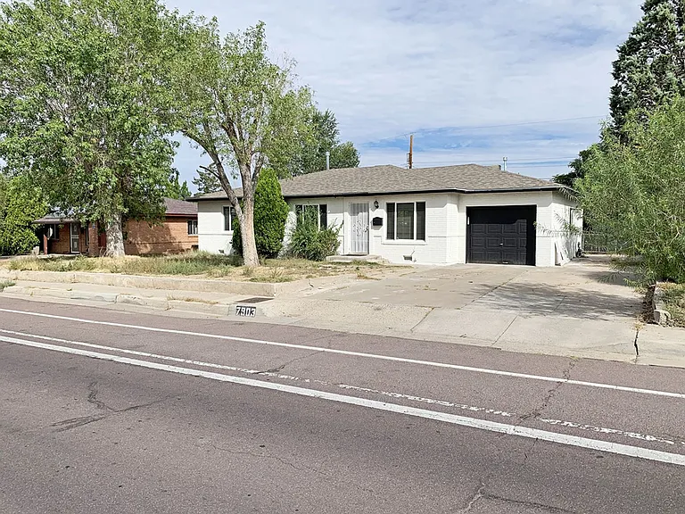 7903 Indian School Rd NE — Photo 27