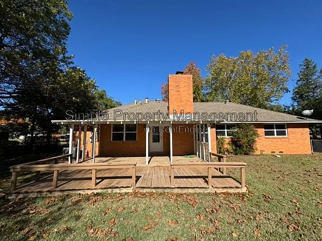 816 Willow Ln — Photo 3