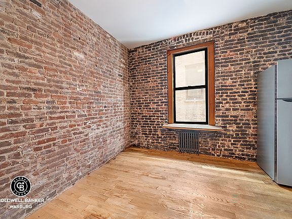 3rd image of 65 W 107th St APT 2D