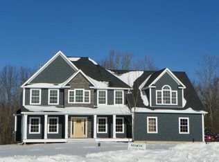 5 Saxon Woods Ct, Hopewell Junction, NY 12533