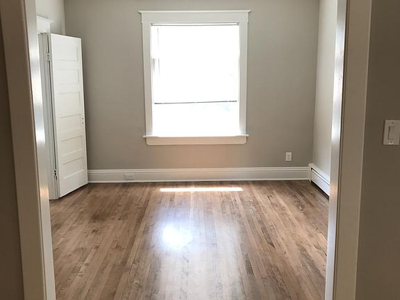 5th image of 1240 E Washington St APT 2