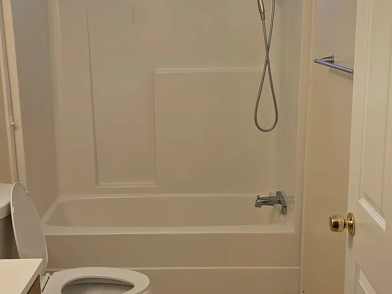 Full second bathroom