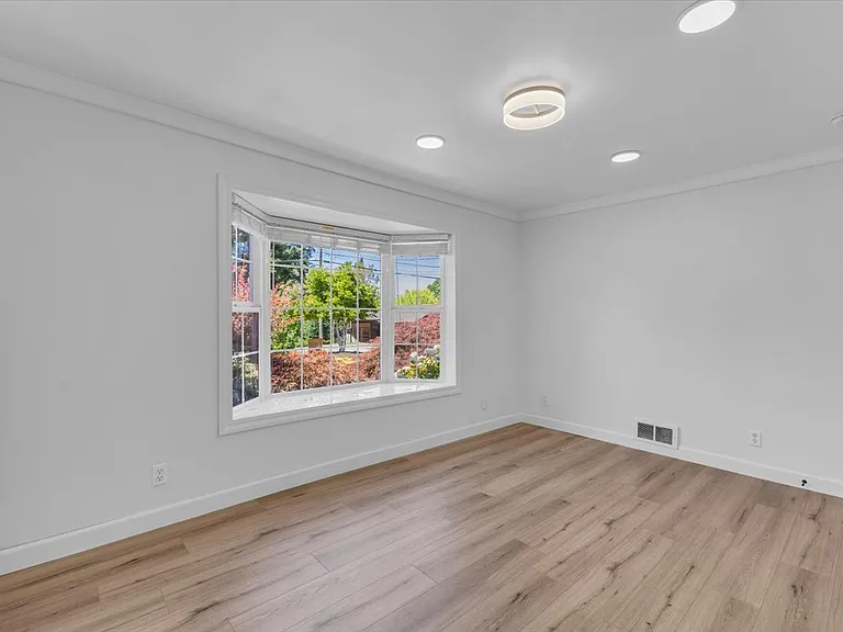 6211 W Magnolia Ave — Photo 25