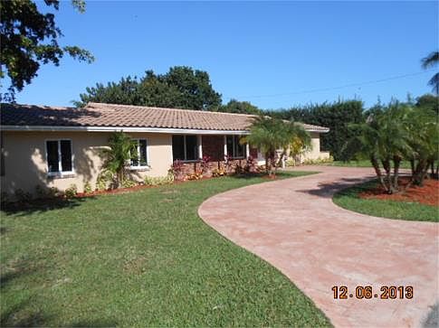 3rd image of 8721 SW 148th St