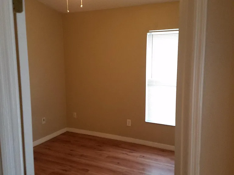 129 Burnsed Pl — Photo 12