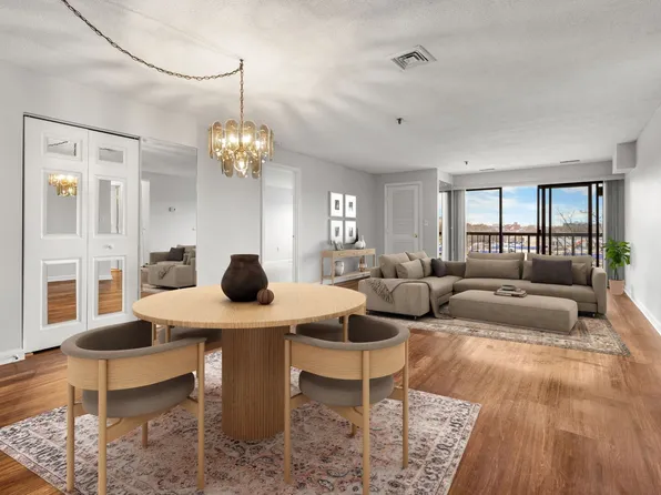 3920 Mystic Valley Pkwy APT 303, Medford, MA 02155