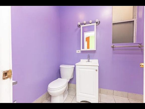 3rd image of 2912 S Wentworth Ave