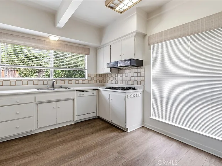 19 Mann St — Photo 3