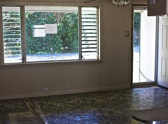 2nd image of 108 W 198th St