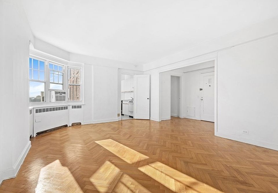 1st image of 120 Cabrini Blvd APT 115