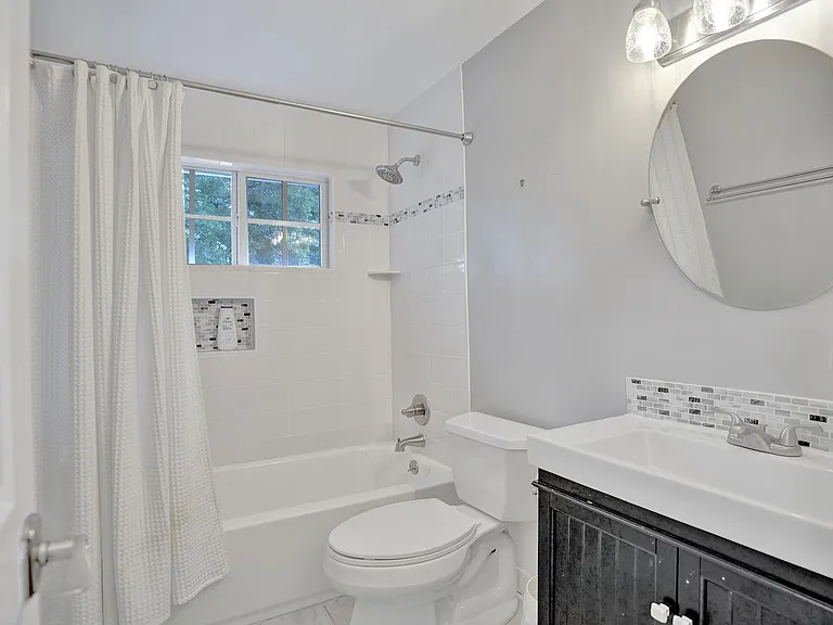 12213 Melissa Way — Photo 36