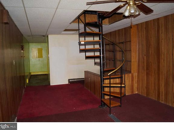 2nd image of 409 Maryland Ave