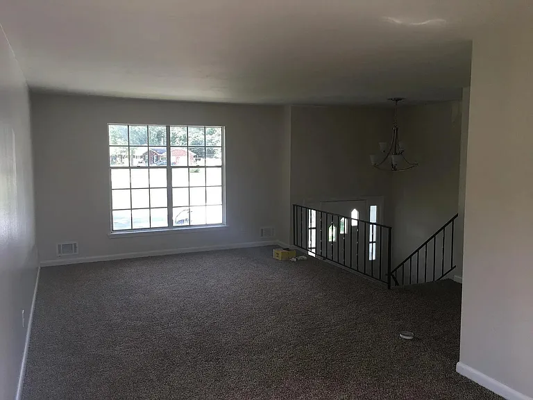 3002 Seminole Dr — Photo 5
