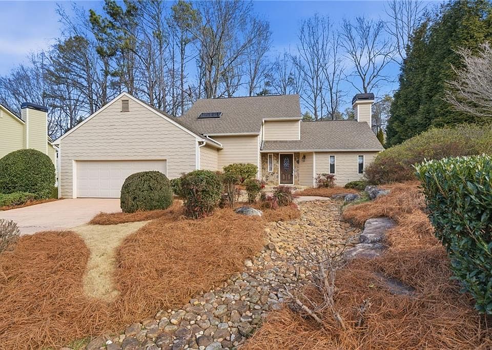 1st image of 4492 Windsor Oaks Dr