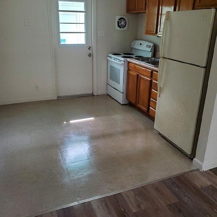 1st image of 3609 Old Tampa Hwy
