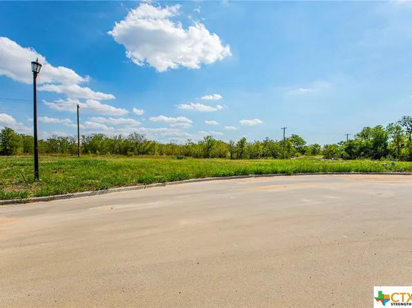 960 Gallant Fox Rd, Hewitt, TX 76643