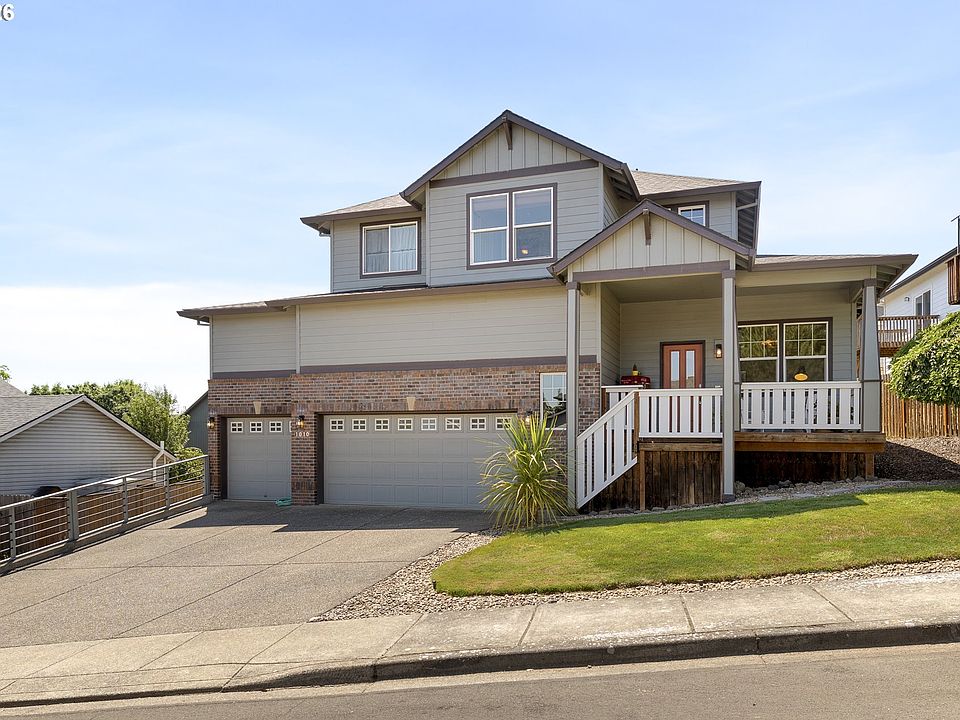 1st image of 1010 SW Falcon Crest Dr