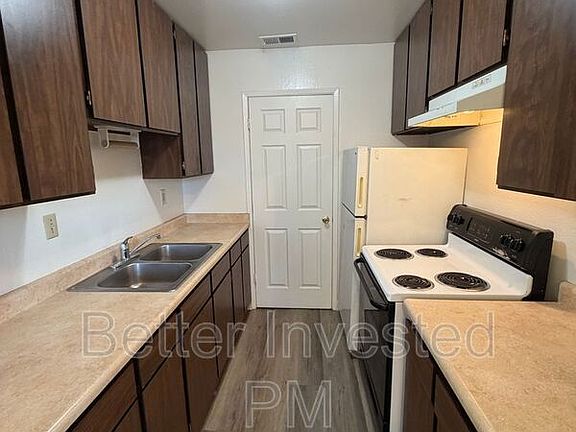 3rd image of 304 Cooper Ln APT D