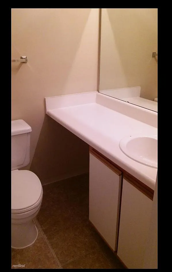 4 bed, 1219 sqft, $695 — Photo 3