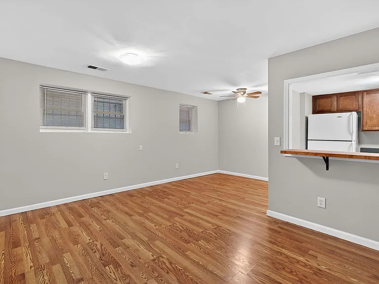 429 Kenyon St NW #T2 — Photo 5