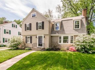 29 Brookline Dr, West Hartford, CT 06107
