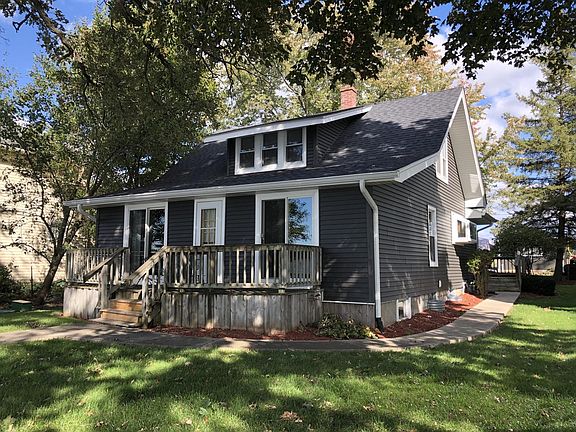 2nd image of 40648 N Grand Ave